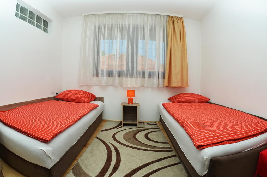 Apartments Dino Saraievo Exterior foto